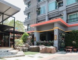 OYO 792 Omsaga Phuket Hotel Dış Mekan