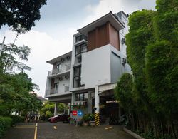 OYO 794 Ln 9 Bandung Guest House Genel