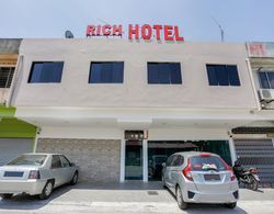 OYO 89495 Rich Hotel Genel
