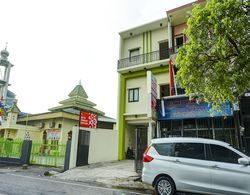 OYO 91182 Kos'ta Homestay Makassar Dış Mekan