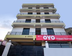 OYO Flagship 45852 Hotel Happy Journey Dış Mekan