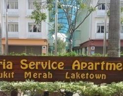 OYO HOME 90301 Suria Service Apartments @ Bukit Merak Laketown Resort Dış Mekan