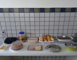 OYO Pousada Maré Mansa Kahvaltı