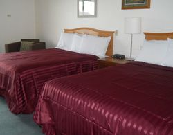 Oyster Bay Inn & Suites Genel