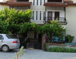 Villa Ozalp Apartments Genel