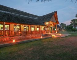 Pakuba Safari Lodge Yerinde Yemek