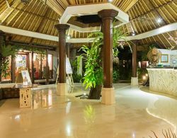 Palm Garden Amed Beach & Spa Resort Lobi