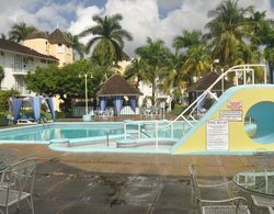 Palm View Apartments at Sandcastles Resort Ocho Rios Genel