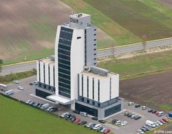 Pannonia Tower Genel