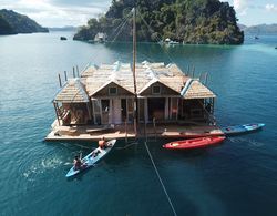 Paolyn Floating House Restaurant Öne Çıkan Resim