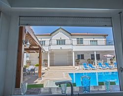 Papas Family Villa With Private Pool Wheelchair Accessible Dış Mekan