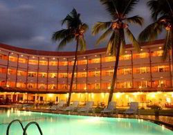 Paradise Beach Hotel, Negombo Havuz