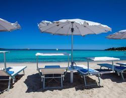 Paradise Resort Sardegna Plaj