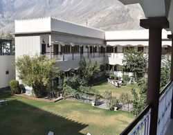 Park Hotel Gilgit Dış Mekan