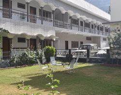 Park Hotel Gilgit Dış Mekan