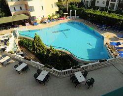 Park Side Hotel Havuz