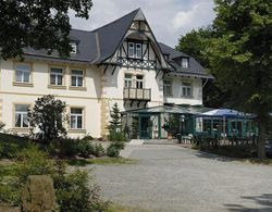 Parkhotel Waldschlösschen Genel