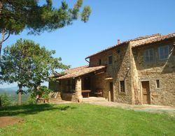 Part of an Authentic Tuscan Farmhouse With Stunning Views on the Mugello Hills Dış Mekan