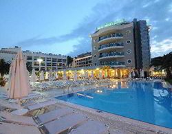 Pasa Beach Hotel Havuz