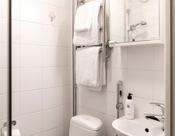 Peaceful and central studio apartment Banyo Tipleri