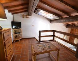 Peaceful Apartment With Pool in Montaione Italy Oda Düzeni