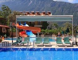 Perdikia Hill Family Resort Havuz