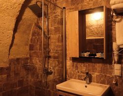 Peri Cave Konak Banyo Tipleri