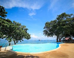 Phi Phi Natural Resort Havuz