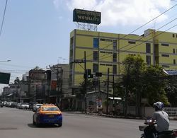 Phongkaew Hotel Dış Mekan