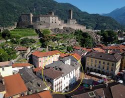 Piazza Collegiata Bellinzona Dış Mekan