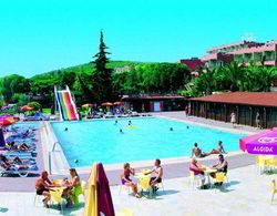 Pigale Beach Resort Havuz
