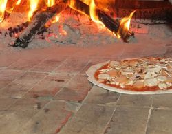 Pizza Italy Restaurant & Guesthouse Yerinde Yemek
