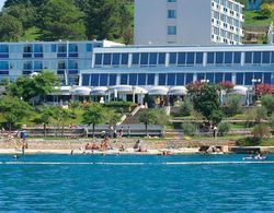 Hotel Plavi Plava Laguna Genel