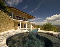 Playa Potrero Lovely Ocean Mountain View House - Casa Thu Oda