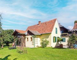 Pleasant Holiday Home in Gersdorf an der Freistritz With Garden Dış Mekan