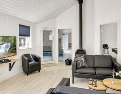Pleasant Holiday Home in Vaeggerlose Denmark With Sauna İç Mekan