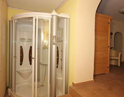 Pleasant Apartment in Langenfeld With Sauna Banyo Tipleri