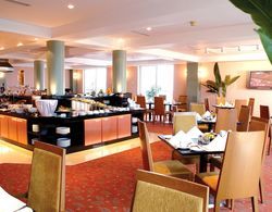 PNB Perdana Hotel & Suites On The Park Yeme / İçme
