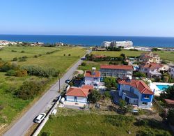 Pomegranate Cottage 1 Double Bedroom With Spectacular Mountain Sea View Mülk Olanakları