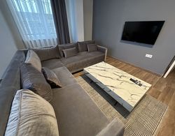 Pomruj Suites Lara Oda Düzeni