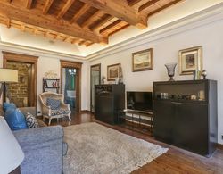 Pontevecchio Stylish Apartment in Florence-hosted by Sweetstay Oda Düzeni