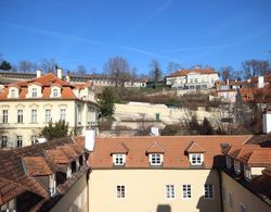 Prague Castle View Apartment Dış Mekan