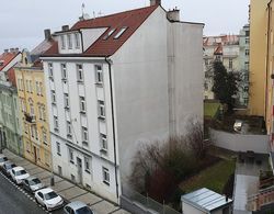 Apartments Praha 6 Oda Manzaraları