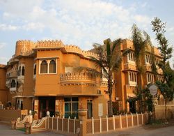 Hotel Pratap Palace Dış Mekan