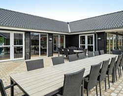 Premium Holiday Home in Grenå With Swimming Pool Dış Mekan