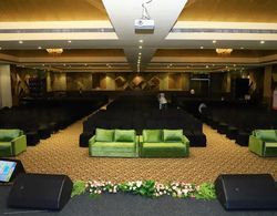 Pride Hotel & Convention Centre Indore Genel