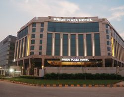 Pride Plaza Hotel Aerocity New Delhi Dış Mekan