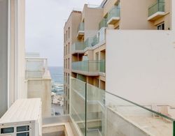 Prime Location Apartment With Side Seaviews Oda