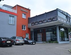 Primus Hotel & Apartments Dış Mekan