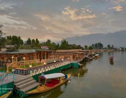 Prince of Kashmir Luxury Houseboat Dış Mekan